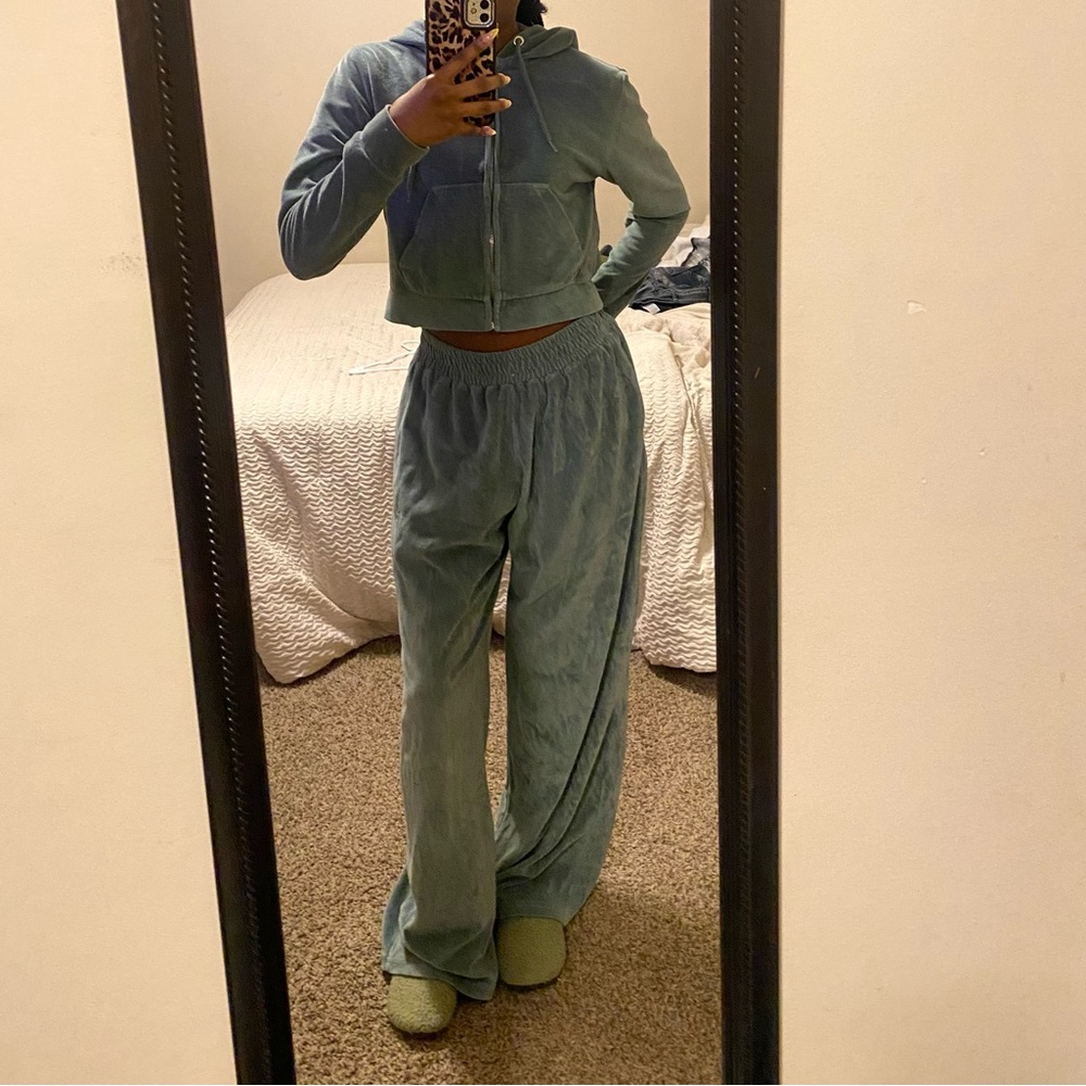 iets frans green velour tracksuit - Picture 2 of 4